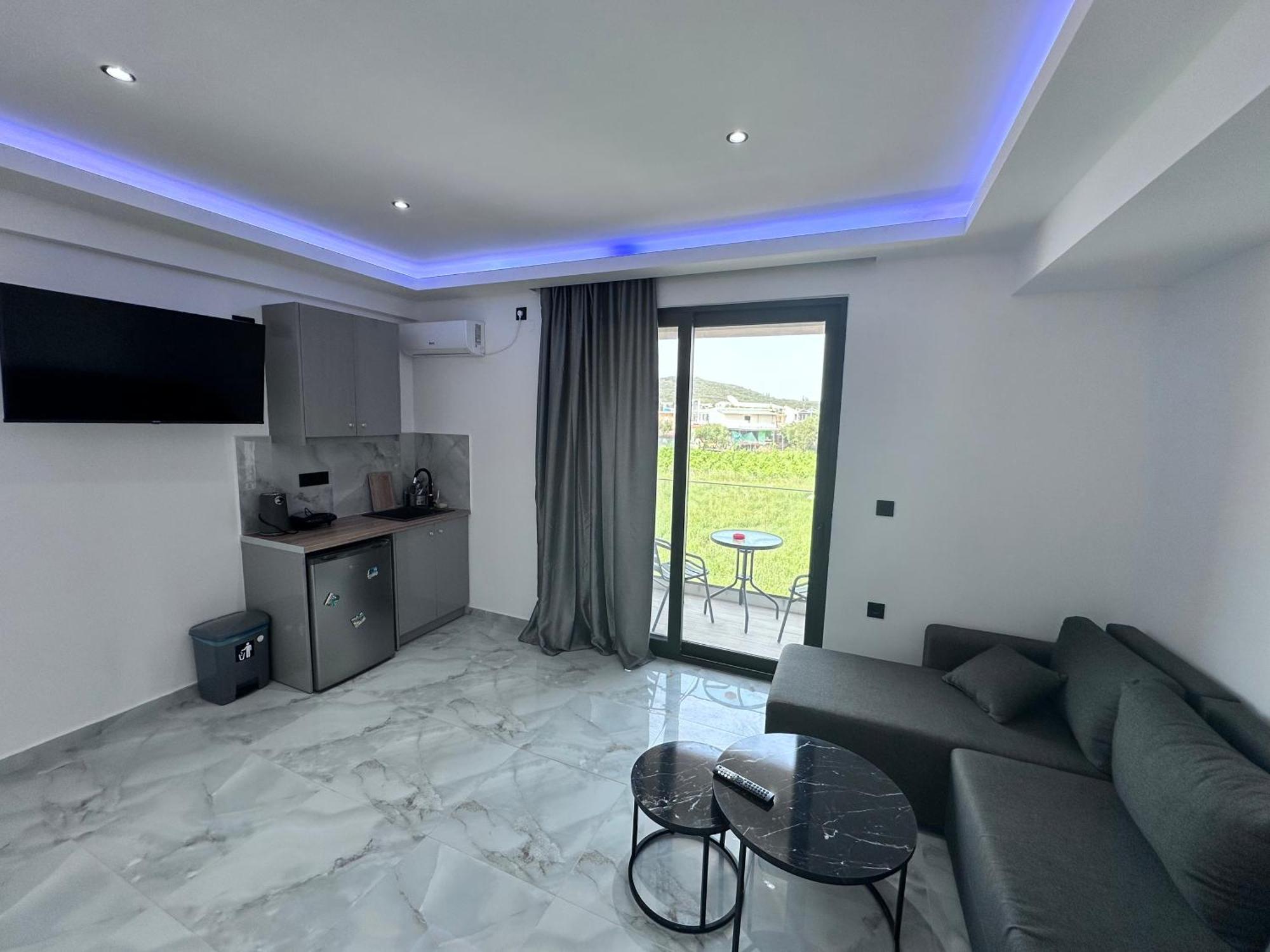 Central Studios Apartments Alykanas  Extérieur photo