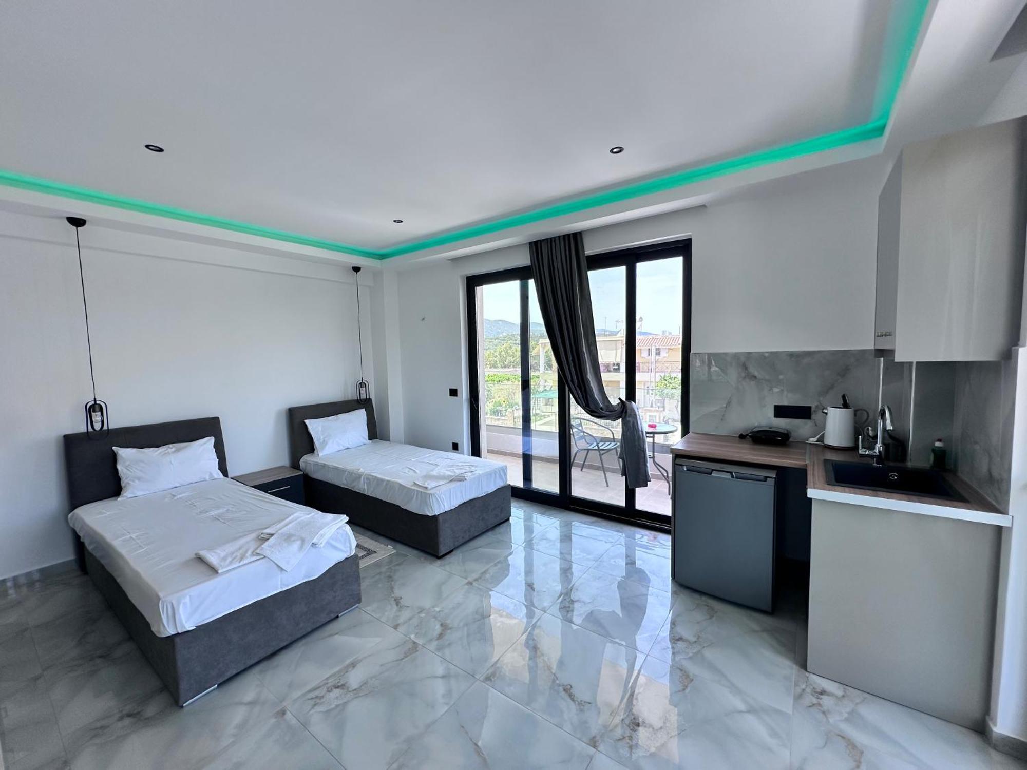 Central Studios Apartments Alykanas  Extérieur photo